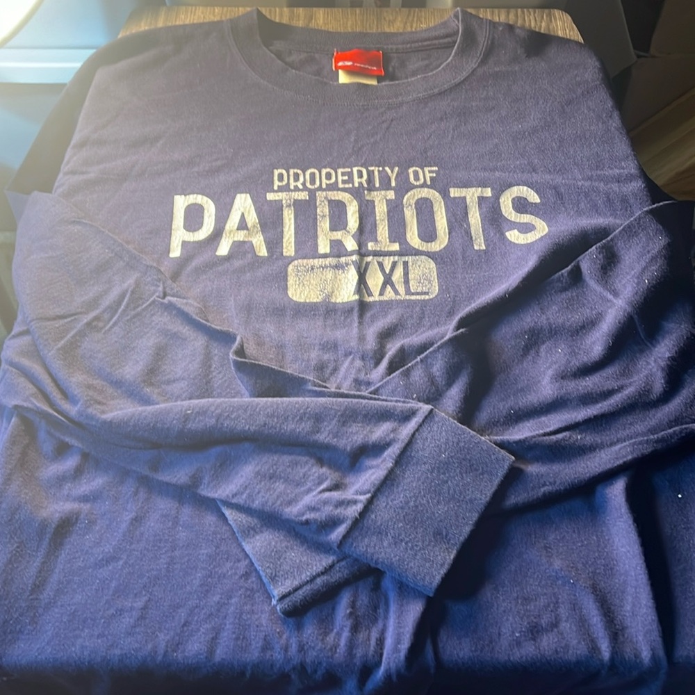 NFL Reebok LS Property of Patriots Tee Color Blue Size Medium Tall